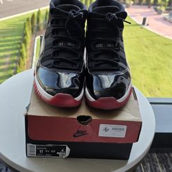 Jordan Retro 11 Bred Size 11 comes with OG Box 9/10 Condition 2016 Release 