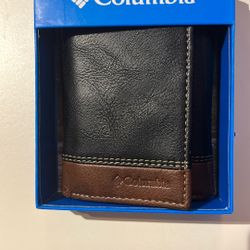 Columbia Wallet 