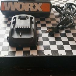 WORX Charger Unit With One 18v Batty Lithium -ion