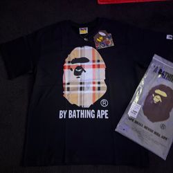 BAPE x Burberry black t-shirt size m