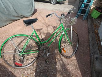 Schwinn Suburban 18 Speed Bike