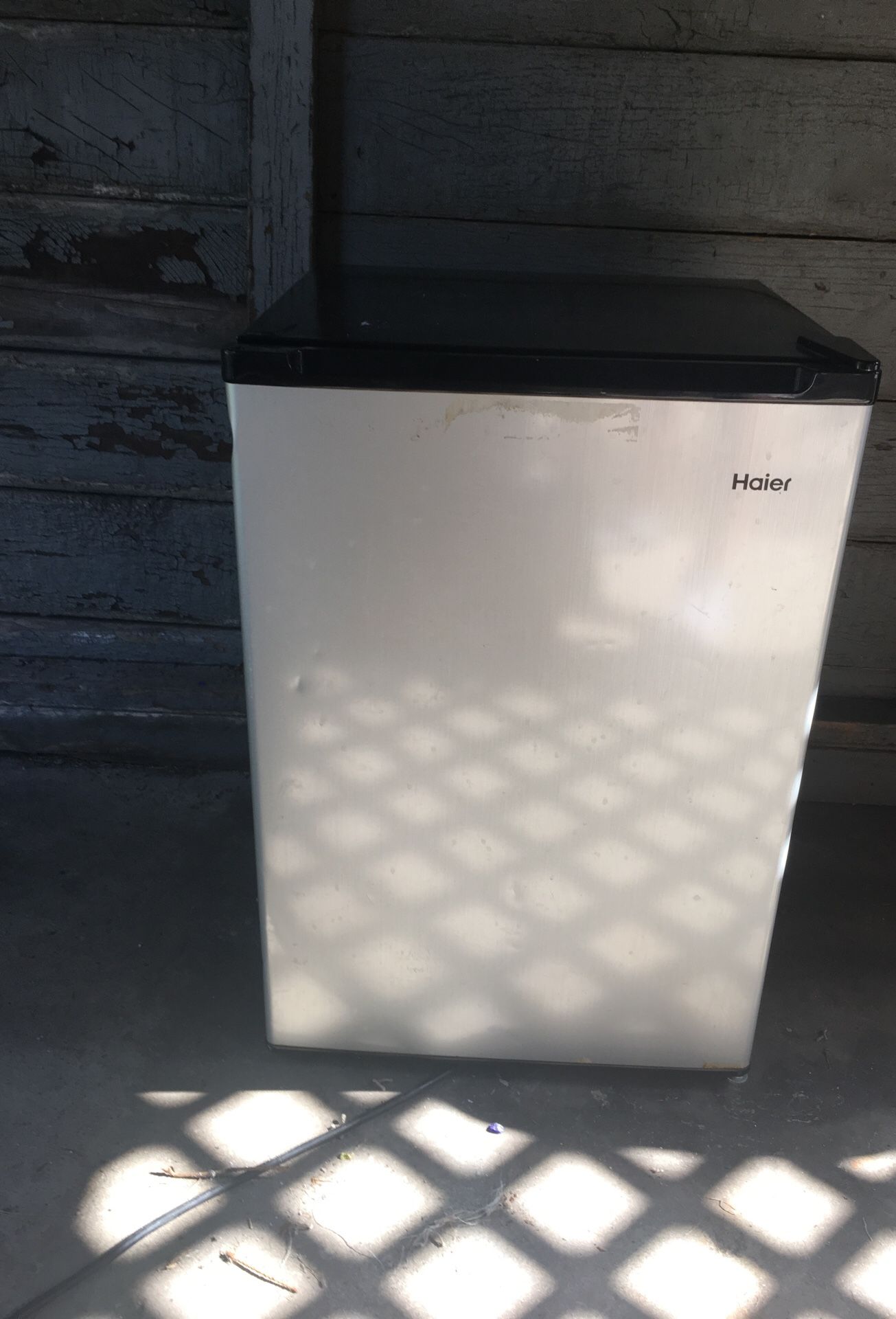 Haier Mini refrigerator