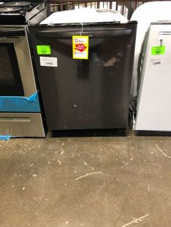 Frigidaire Dishwasher (Model:FFID2426TD) BG