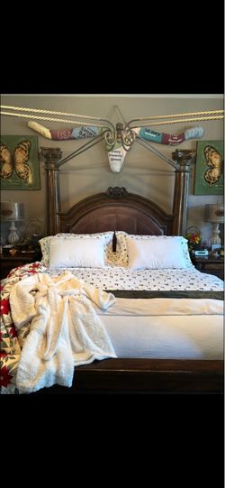 Dark Wood Four-Poster King Bed Frame