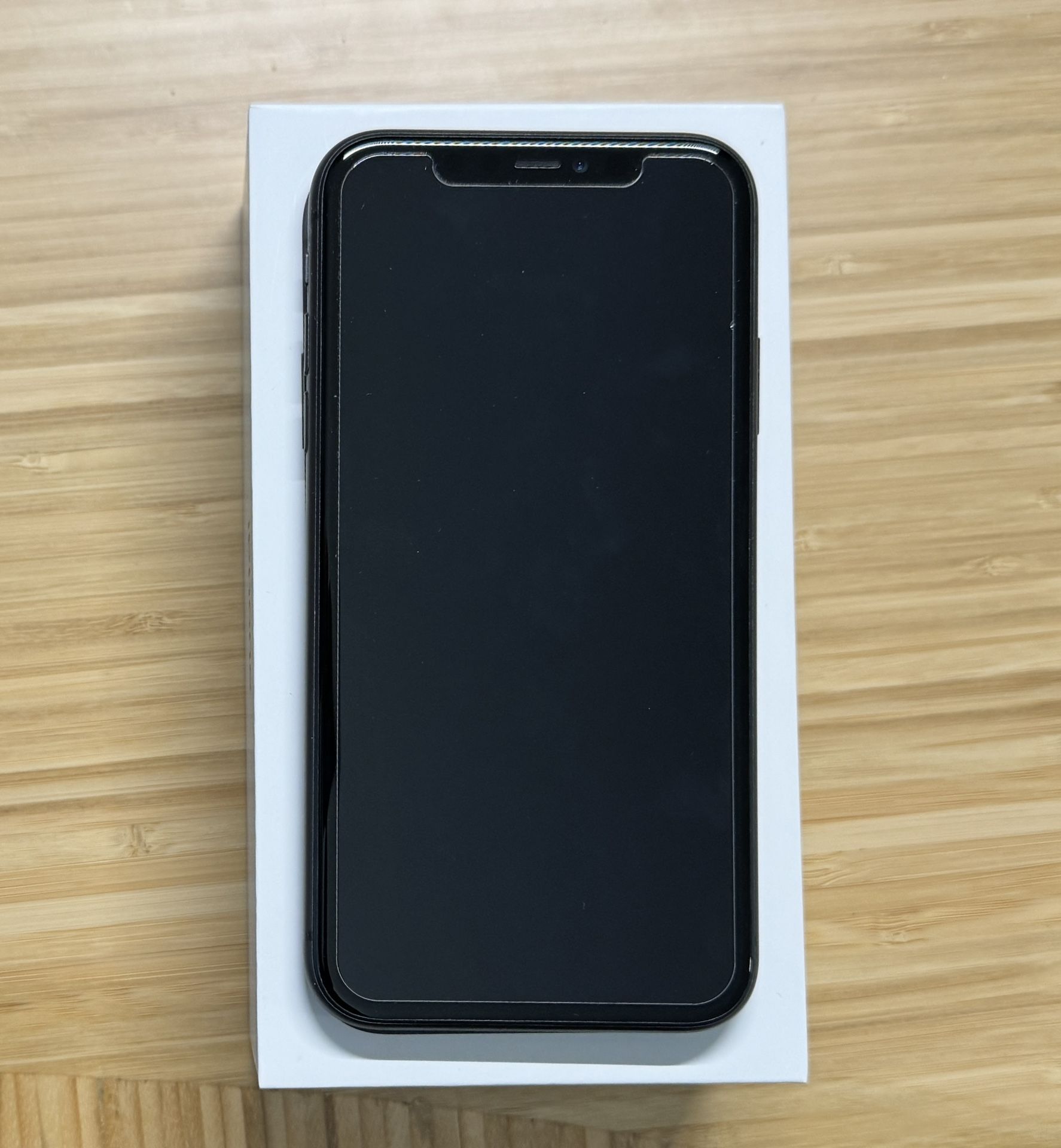 Unlocked T-mobile Iphone 11 128g Like New