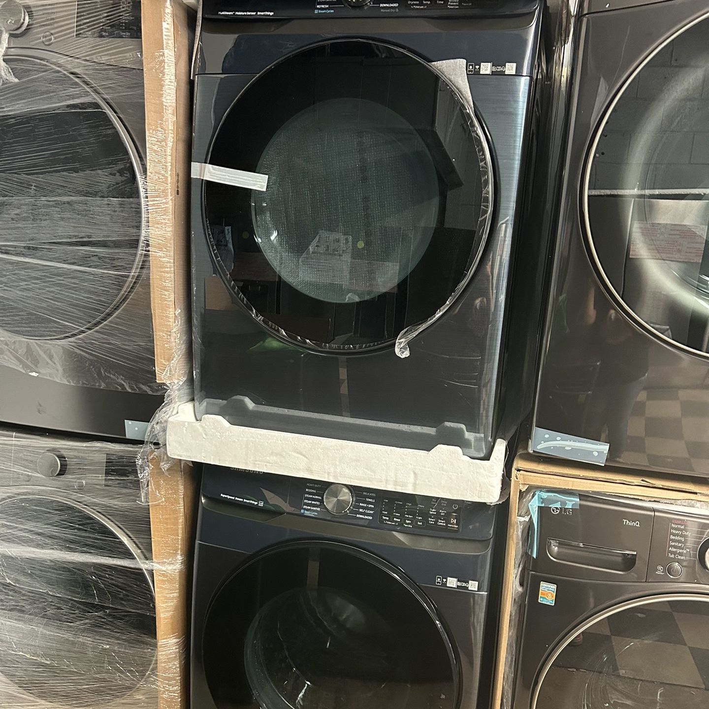 New Samsung Smart High Efficiency Front load Washer And Dryer Set 