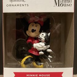 Hallmark Disney Minnie Mouse Holding Kitten 2024 Christmas Ornament