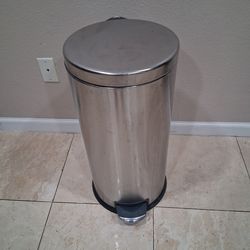 Stainless steel trash can
