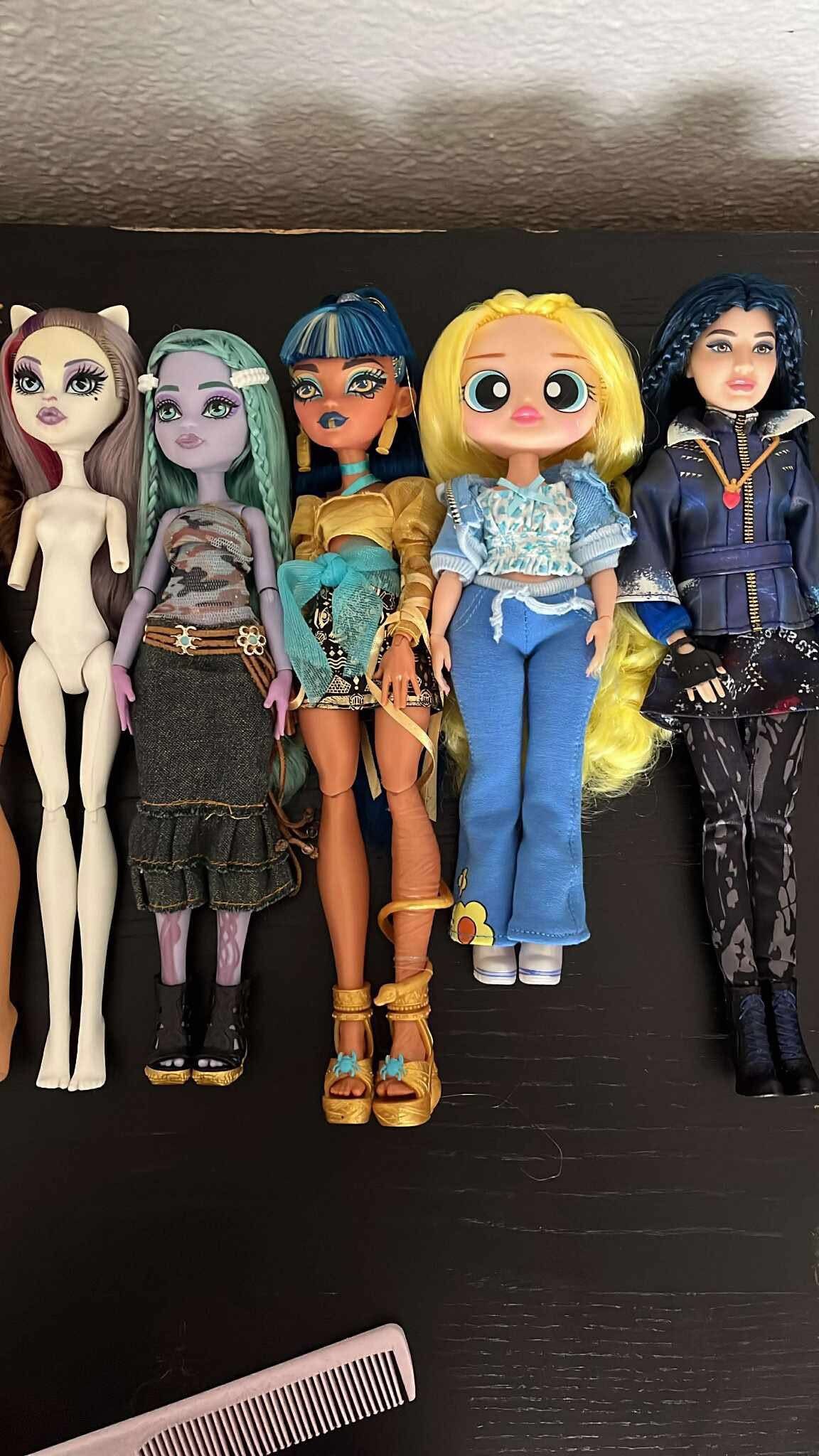 Dolls/ Monster High