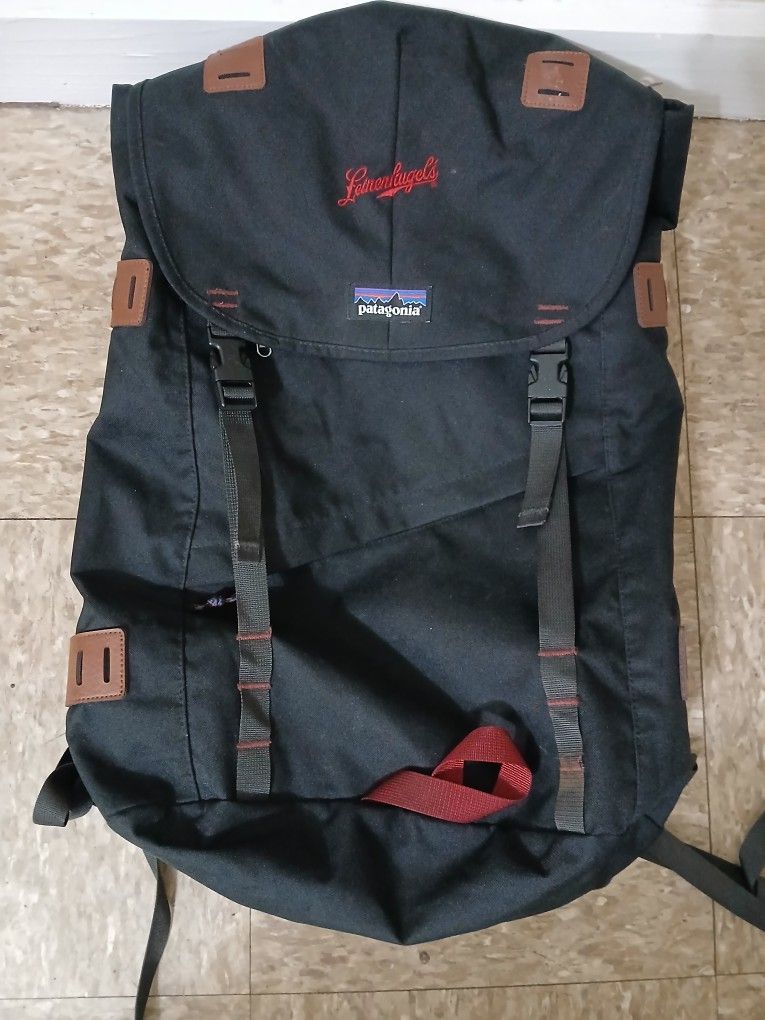 Patagonia Arbor Pack Hiking Backpack Red/Black