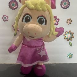 MUPPETS  MISS PIGGY DANCING AND SINGING DOLL -  15 INCH 