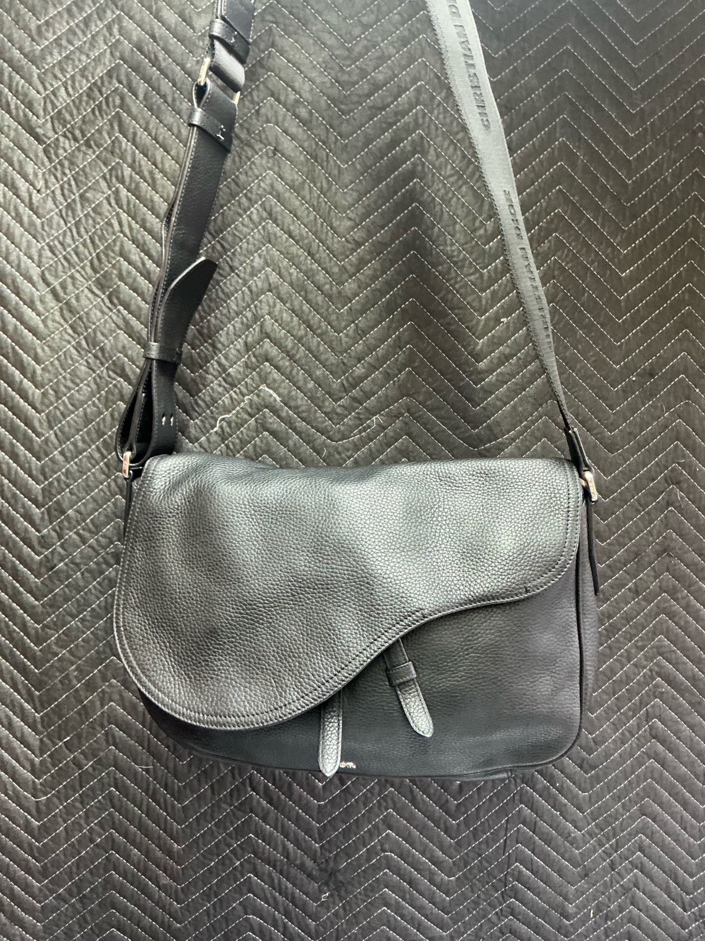 Christian Dior Saddle Messenger Leather Shoulder Bag Sacoche Black 14” x 10”