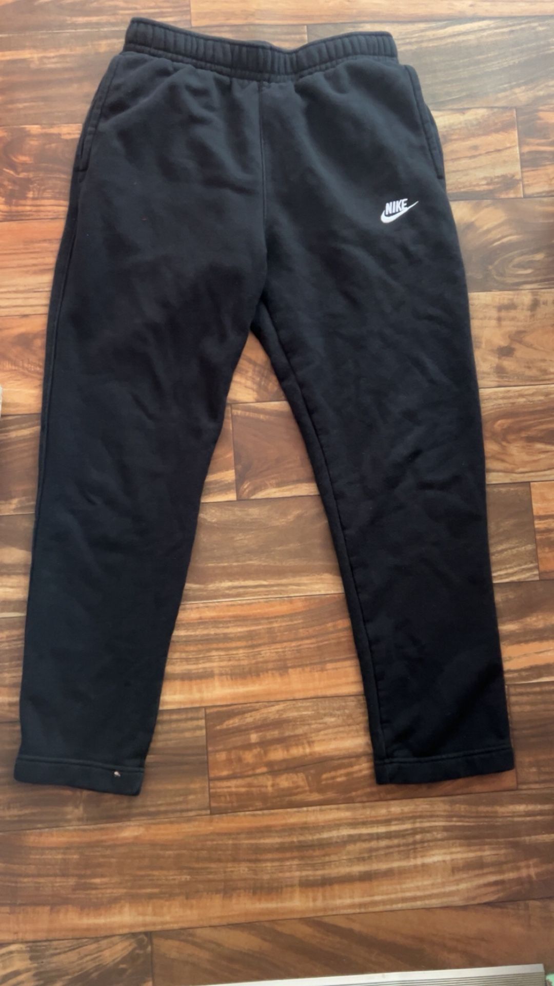 Nike Open Hem Sweat Pants Men’s M, STAIN/SCUFF SHOWN