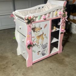 Baby Crib Girls Theme 