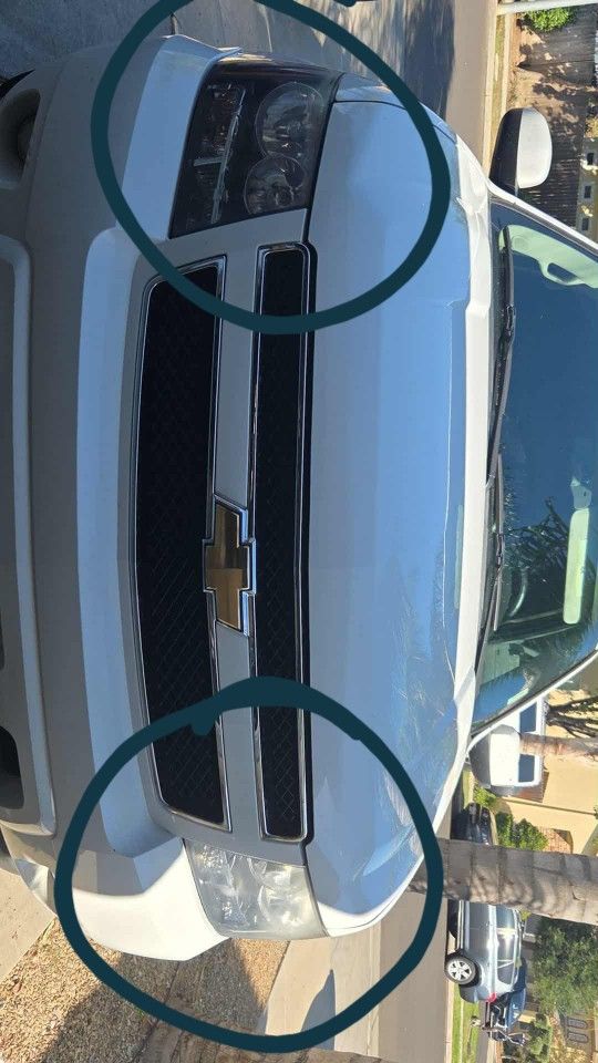 Chevy Suburban Headlights 2011
