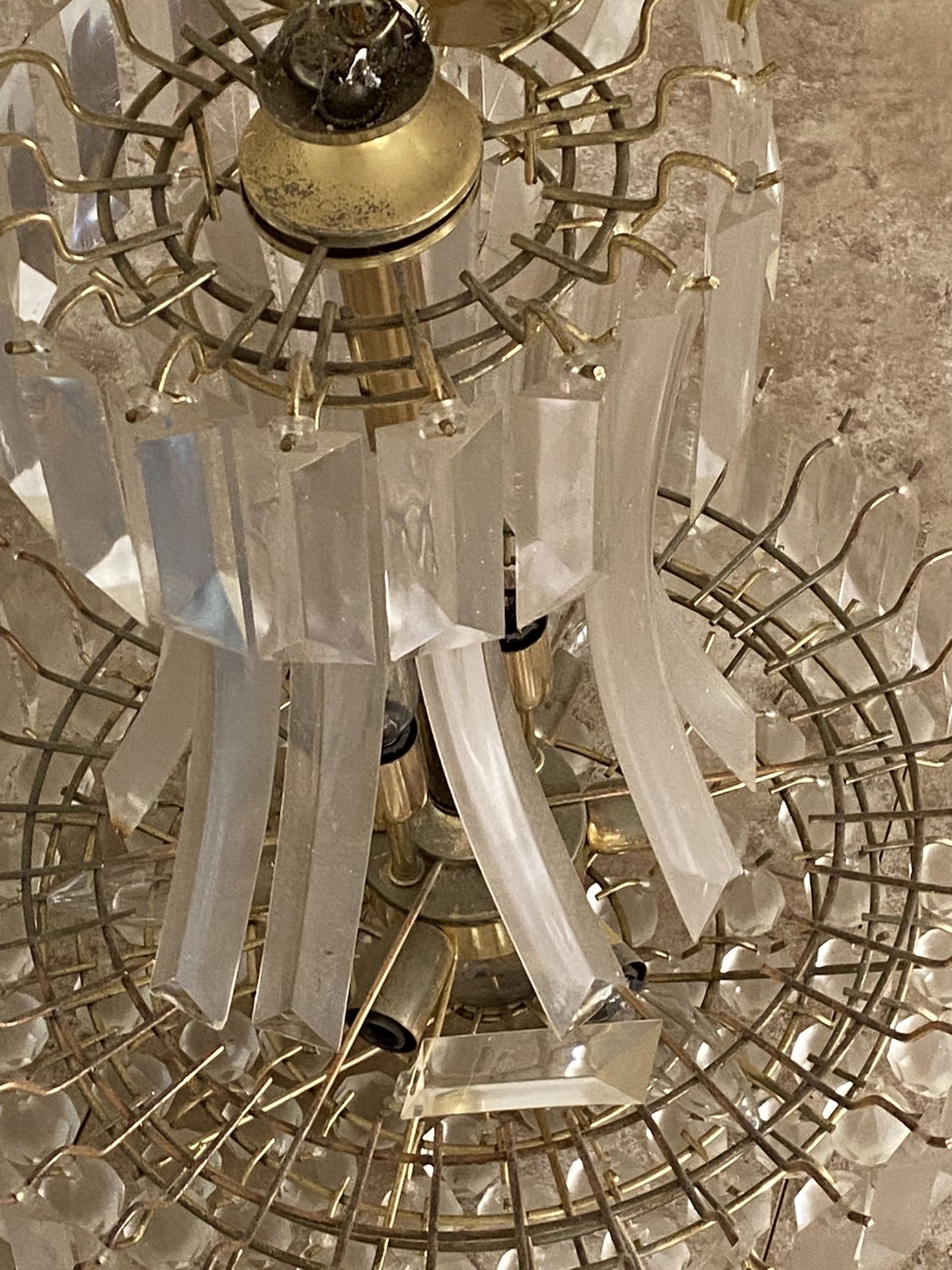 Chandelier Needs To Be Cleaned