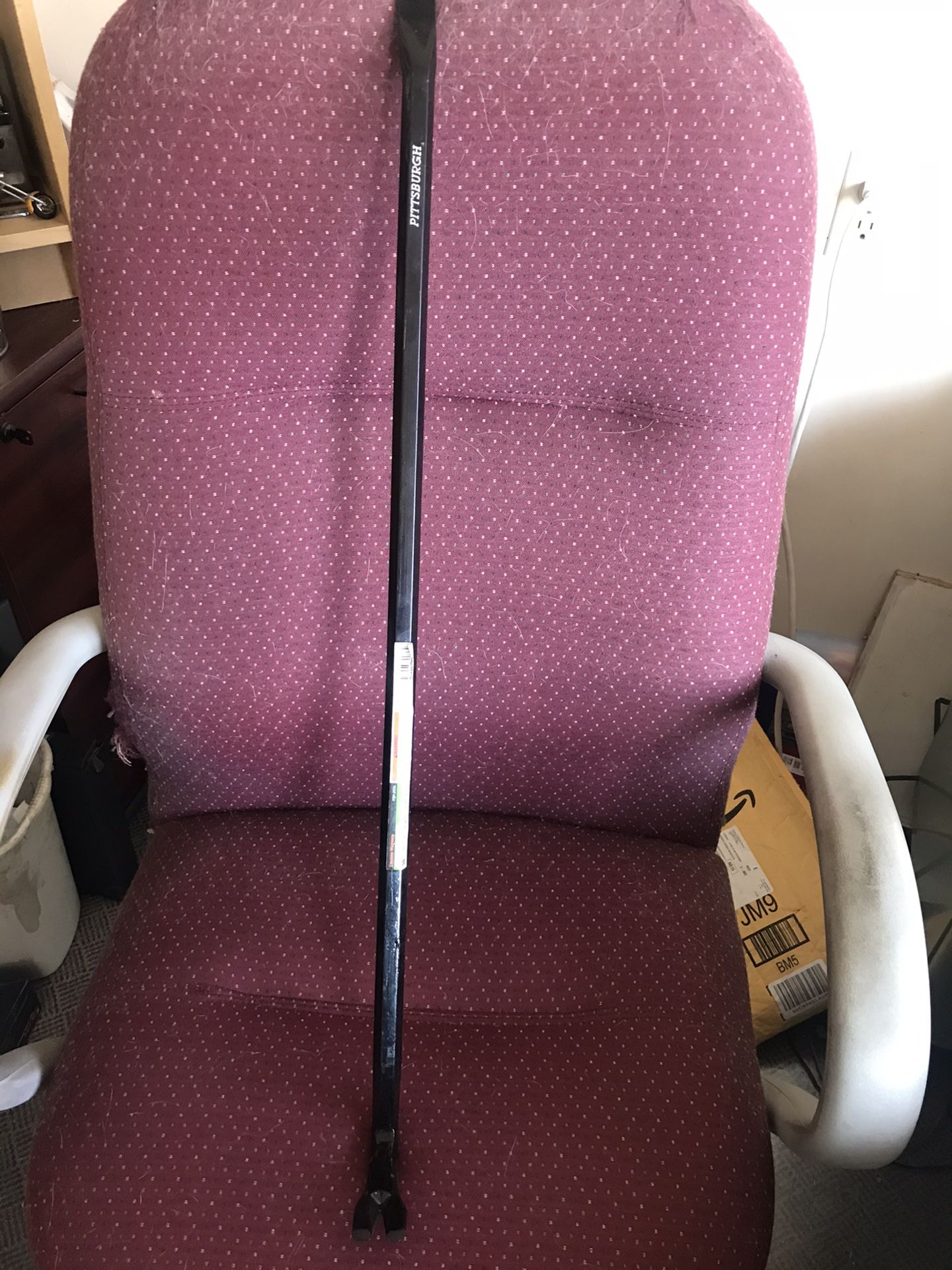 30 inch Pittsburgh gooseneck wrecking bar brand new