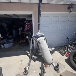 EVERLAST BOXING BAG STAND 
