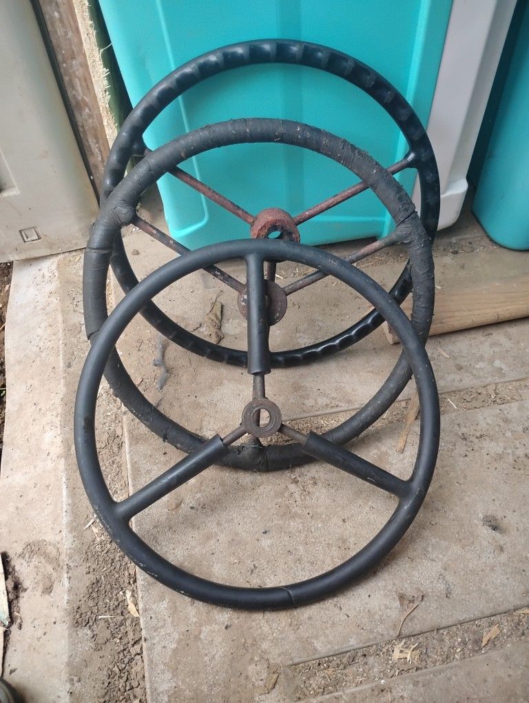 3 Cub Cadet Steering Wheels 