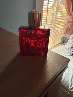 Versace perfume