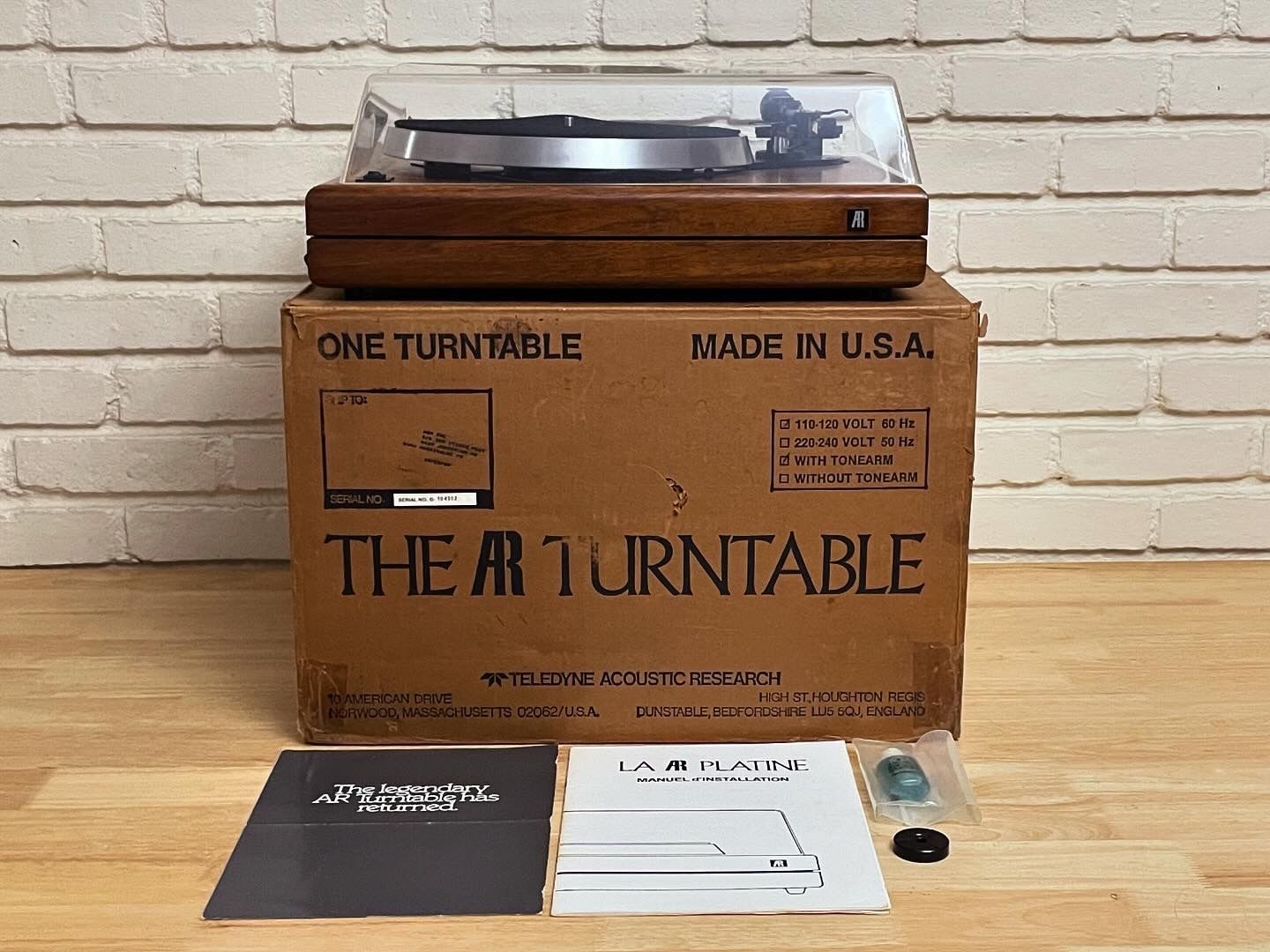 Vintage Acoustic Research “The AR Turntable” w/Orig Box (serviced)