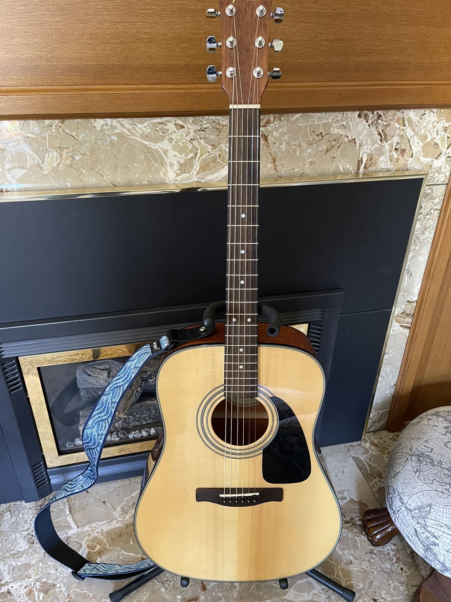 Fender Dreadnought Guitar DG8SNAT