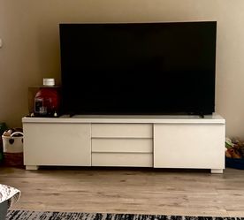 IKEA Besta Burs gloss white TV stand