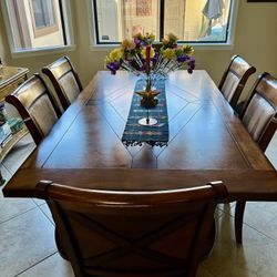 Beautiful All Wood Mission Style Dining Table And Chairs 