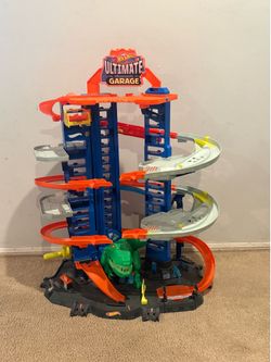Hot wheels ultimate garage toy
