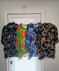 Men's Hawaiian Shirts Lot of 4 Sizes Vary