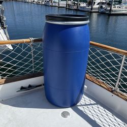 Chicken 🐓 Feed Storage Container 