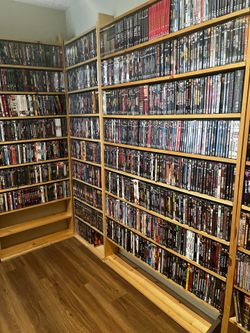 SELLING MY DVD BLU RAY  COLLECTION !!