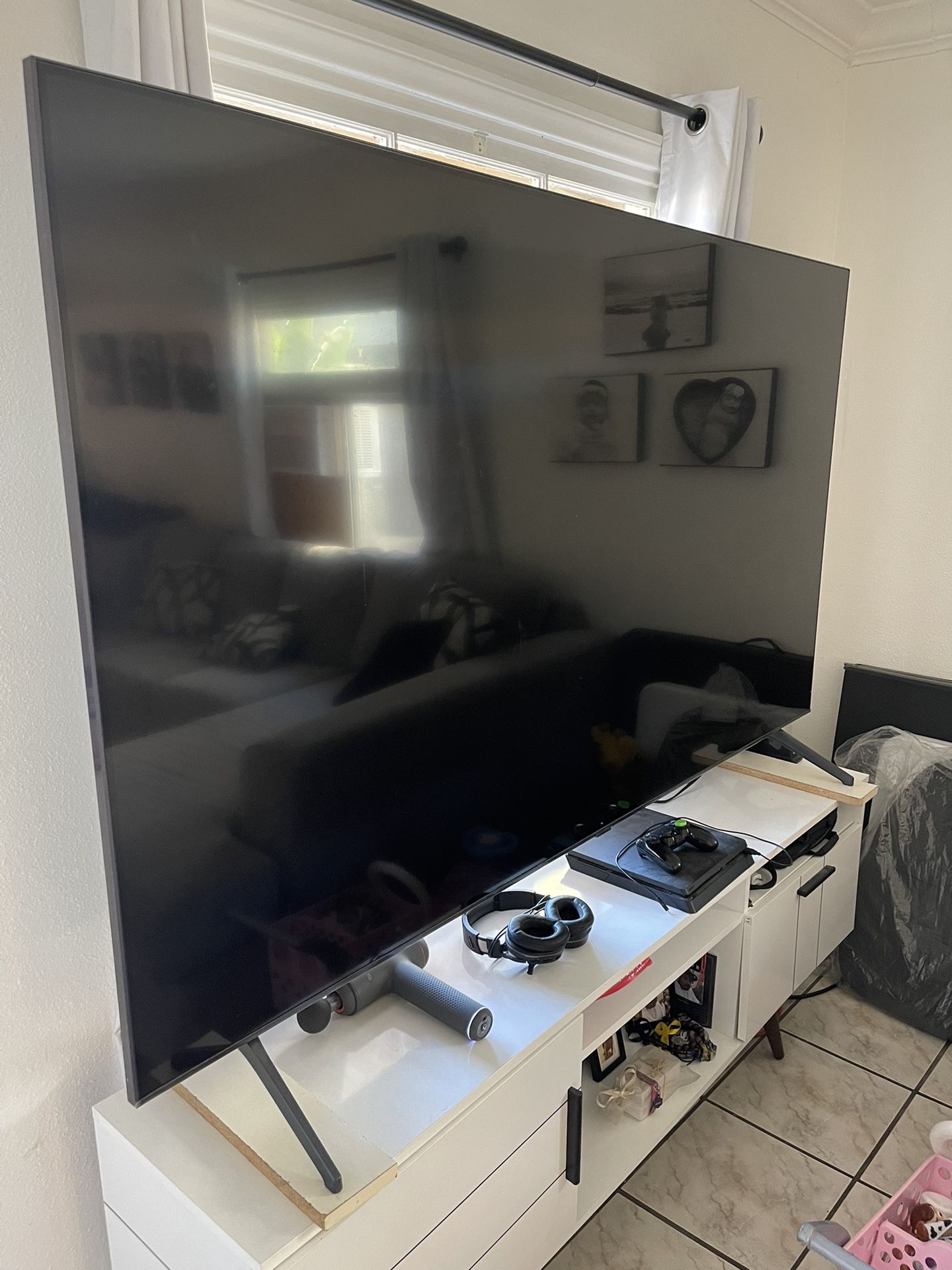 82 Inch Samsung TV