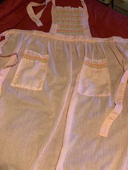 Full Length Apron w/ Pockets