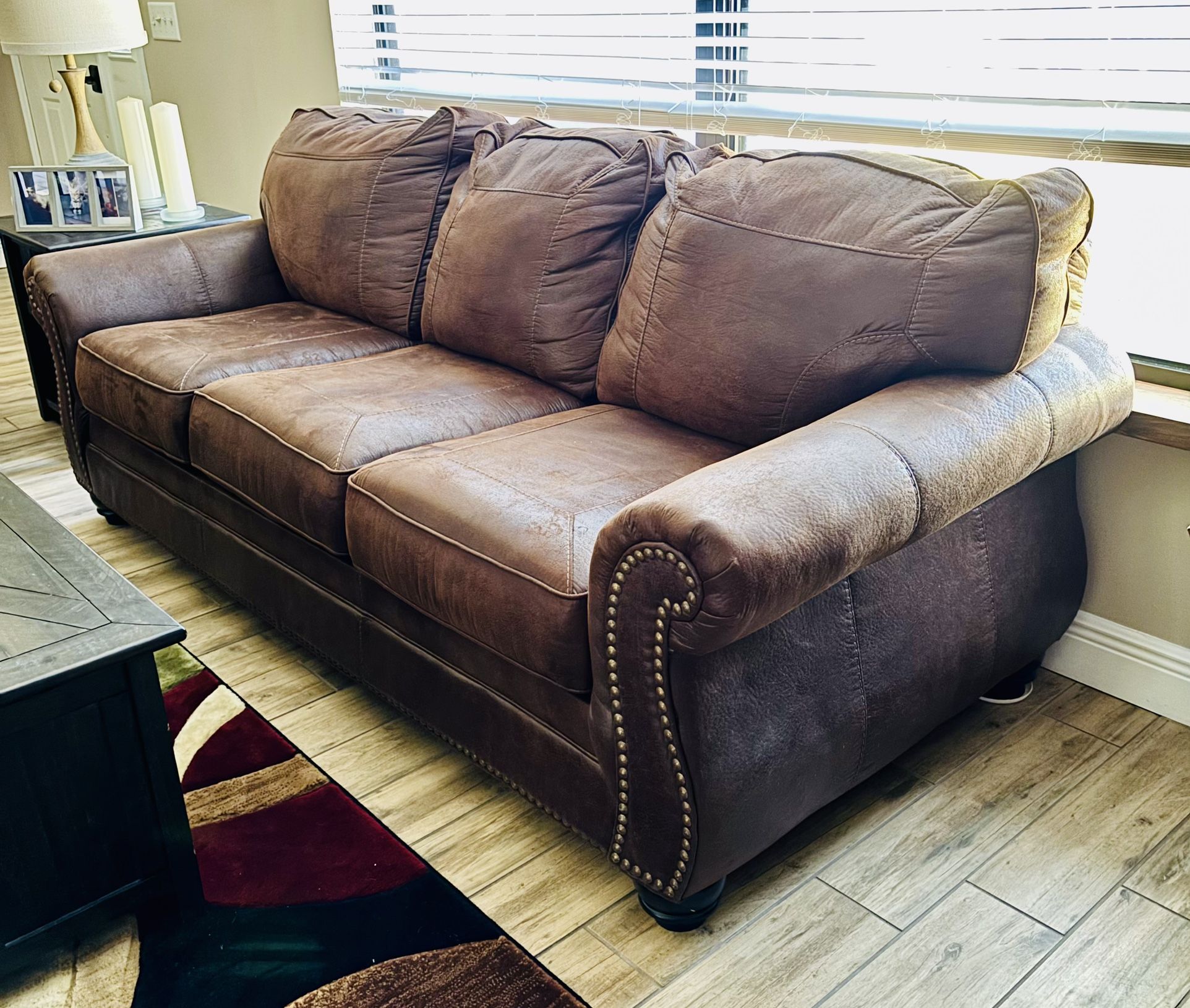 Sofa & Loveseat