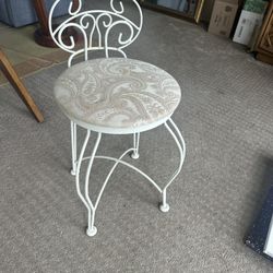 Vintage White Vanity Stool / Accent Chair
