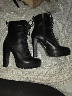 Guess heel boots