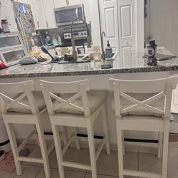 3xBar Stools + Cushions