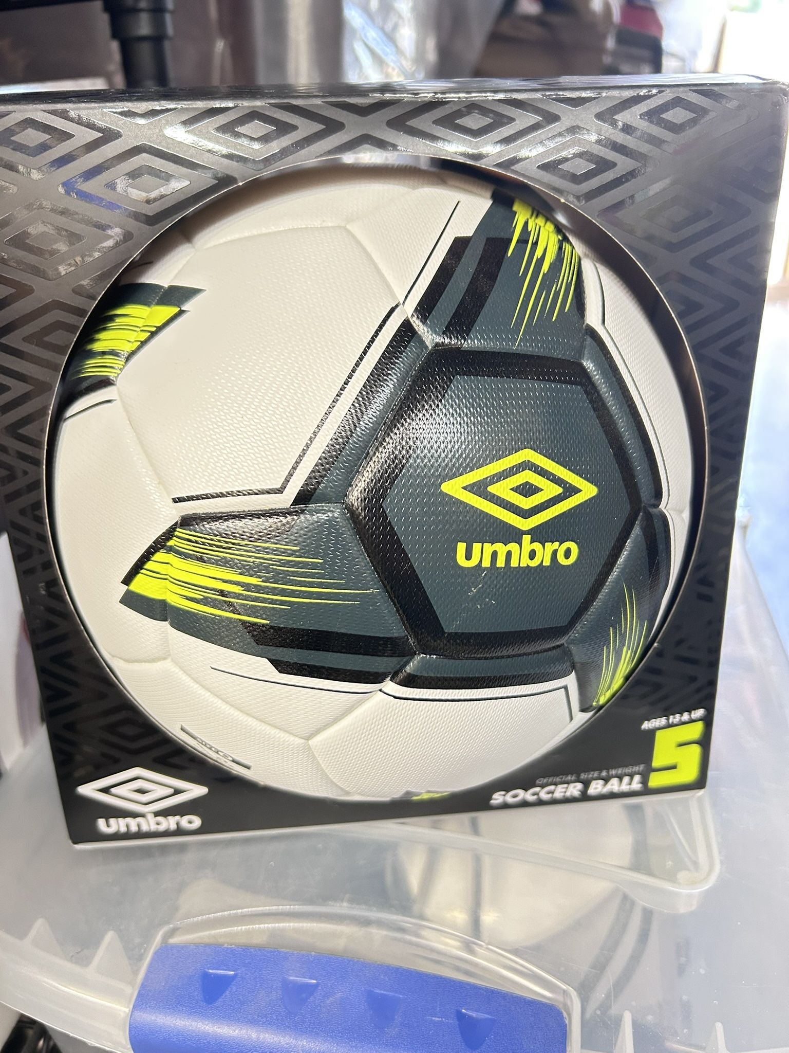 Umbro Tristar Size 5 Adult and Teen Soccer Ball, White/Gray/Yellow
