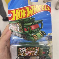 Hotwheel Raijin Express