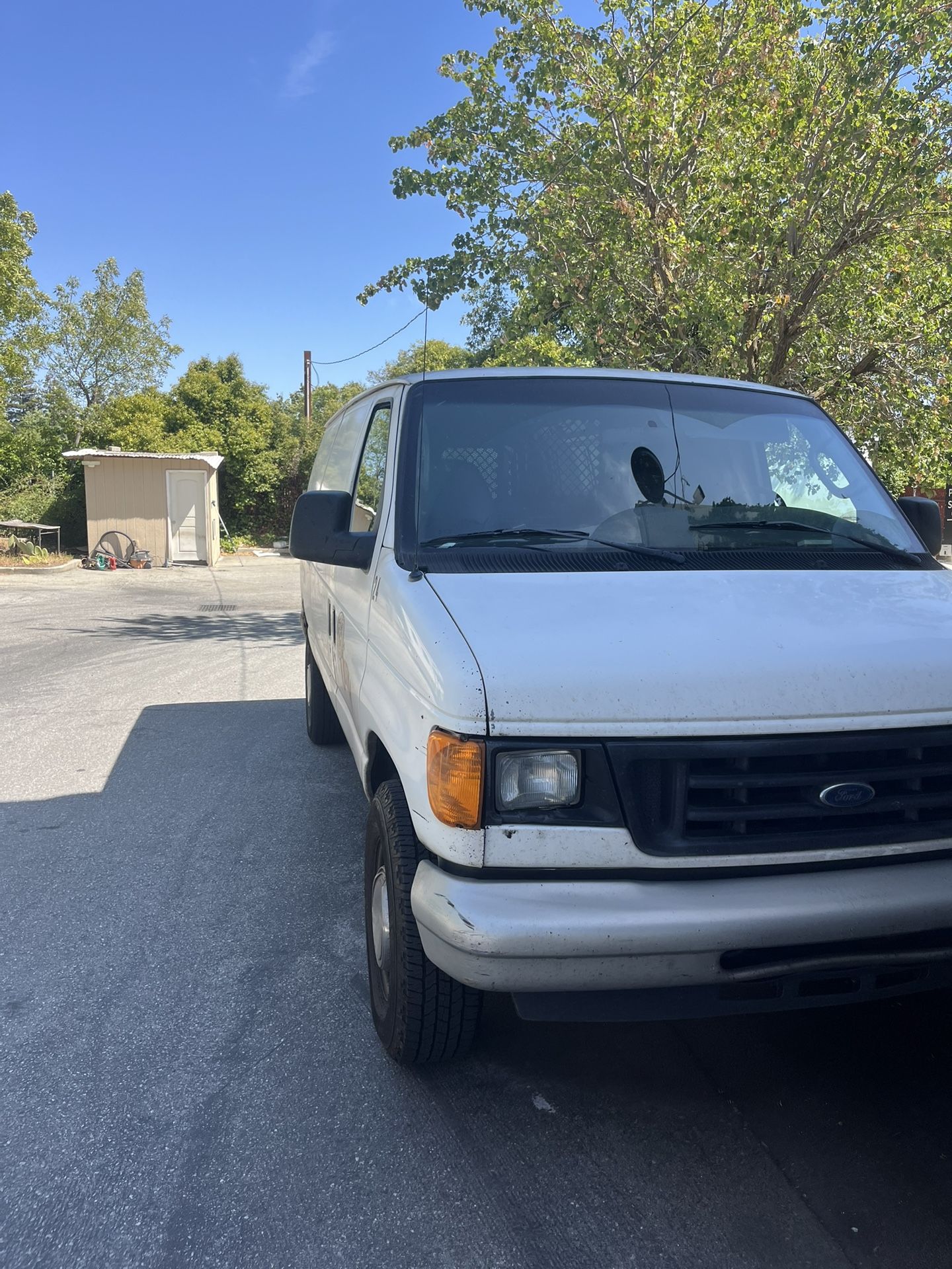 2006 Ford E-350