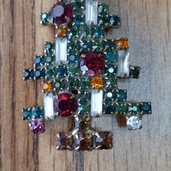 Vintage Weiss Rhinestone Christmas Tree Pin Brooch Collectible Vintage Costume Jewelry