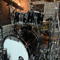 Yamaha Absolute Hybrid Maple Drums