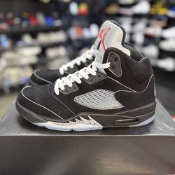 Jordan 5 “Metallic Reimagined” Size 9