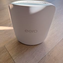 Amazon eero Pro 7 tri-band mesh Wi-Fi 7 router