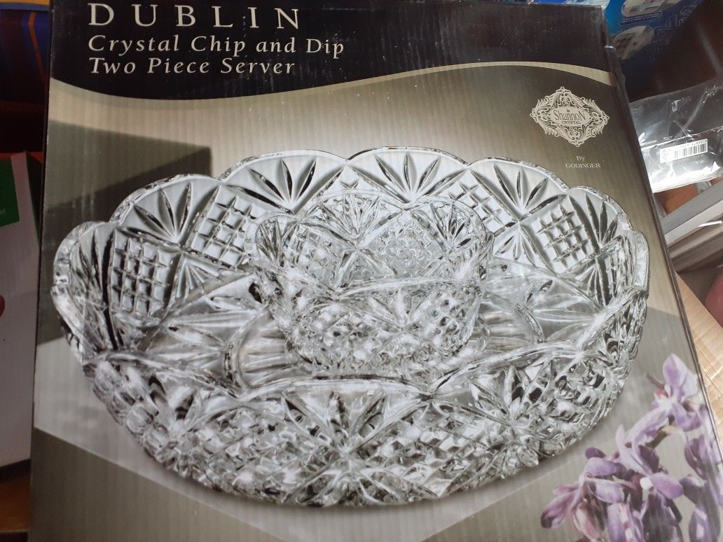 Crystal Chip And Dip Server