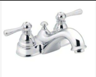 6101 Kingsley Double-Handle Centerset Bathroom Faucet