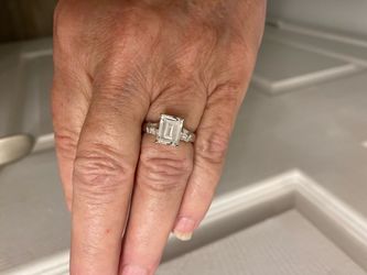 Sterling Silver 925 with Cubic Zirconia Center Stone
