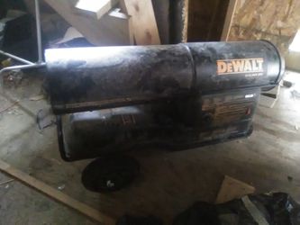 DeWalt 210000 BTU/hr. 6000 sq. ft. Forced Air Kerosene Heater