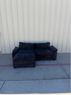 Free Delivery! Black Couch with ottoman
